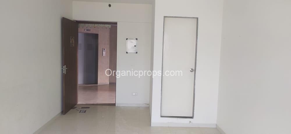 411 Sq. ft office on rent in Makarba