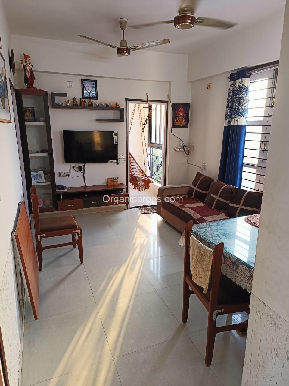 2 BHK FLAT ON SALE