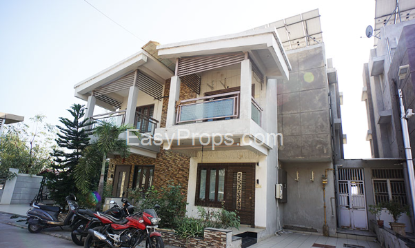 Shreshth Villa 4 Bhk Bungalow 