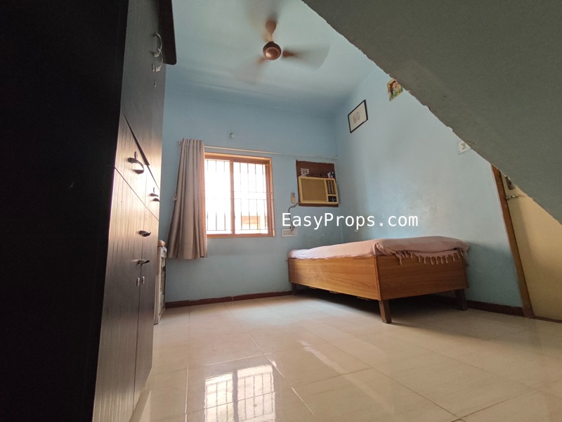 Sulay Row House