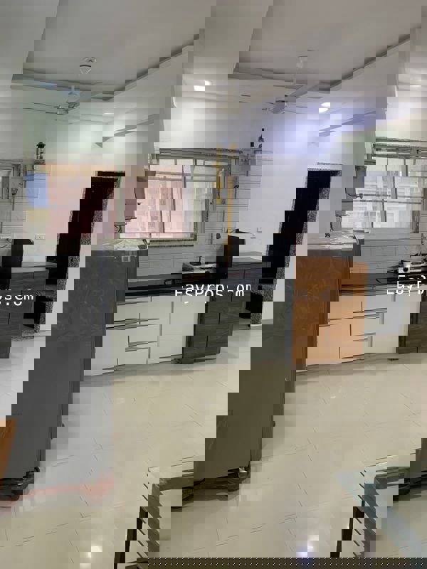 Specious Family Home In prime Location 